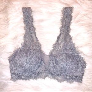 Aerie Grey Eyelash Lace Plunge Bralette Size S